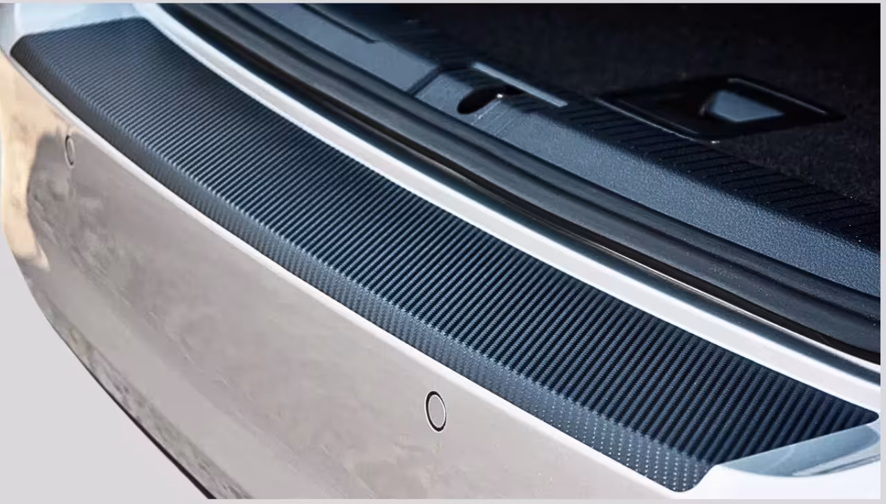 Ladekantenschutz für VW POLO 6C 5Tuerer (BJ 2014–2017) aus PVC 3D Schutzfolie Carbon schwarz - VW POLO 6C 5Tuerer ...