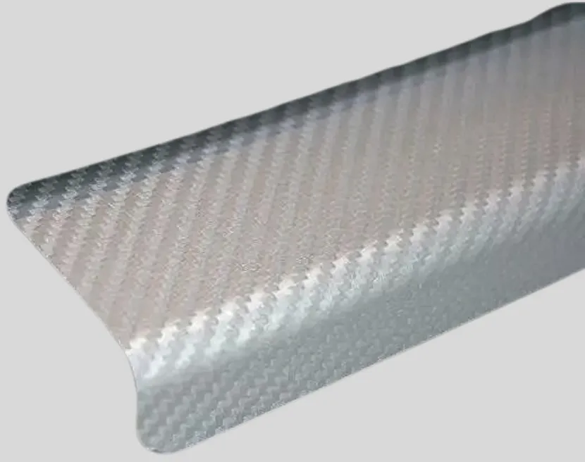 Einstiegsleisten Schutzfolien für MAZDA 2 (IV) XP21 (BJ 2022–) aus PVC 3D Schutzfolie Carbon silber - MAZDA 2 (IV) XP21-Stufen-Schutz am Auto, silber